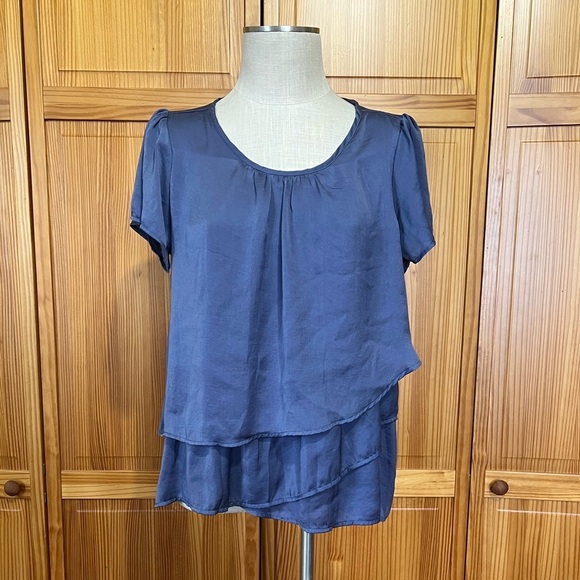 Hagel Medium Blue Tulip Sleeve Ruffled Tier Front Blouse Keyhole Closure Office - Picture 2 of 9